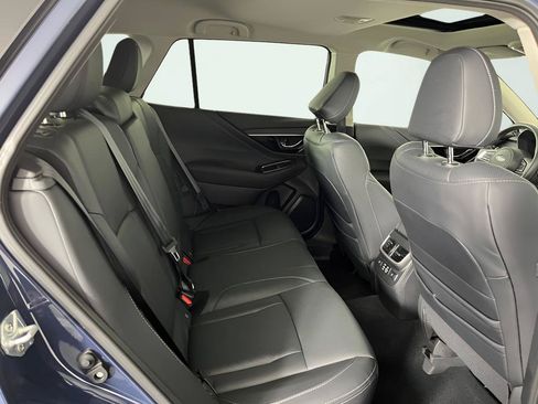 Used 2025 Subaru Outback Touring XT AWD/4WD image 14
