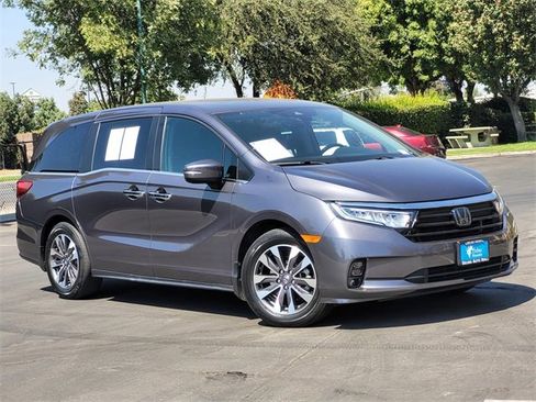 Used 2023 Honda Odyssey EX-L image 2