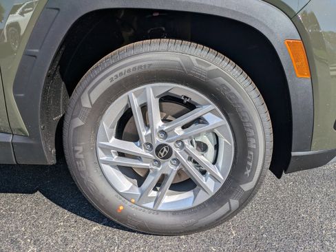 New 2026 Hyundai Tucson SE image 11