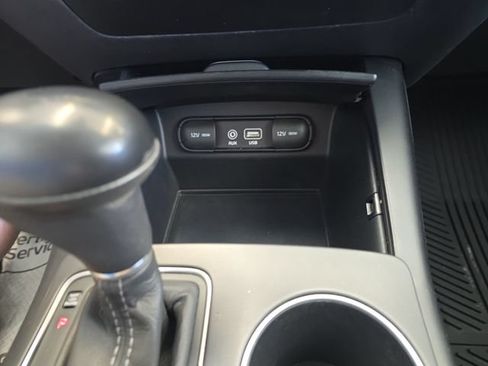 Used 2017 Kia Sorento FWD image 21