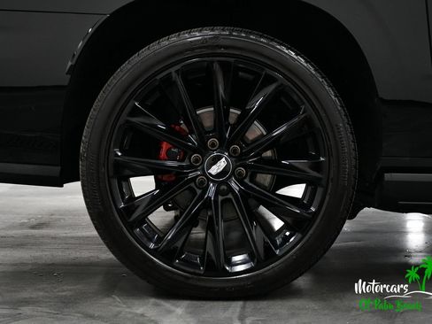 Used 2026 Cadillac Escalade ESV V w/ LPO, ONYX Package AWD/4WD image 20
