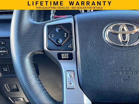 Used 2022 Toyota 4Runner Limited AWD/4WD image 24
