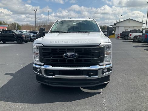 New 2026 Ford F250 XL image 2