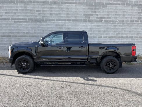 Used 2023 Ford F350 Lariat w/ Lariat Ultimate Package AWD/4WD image 9
