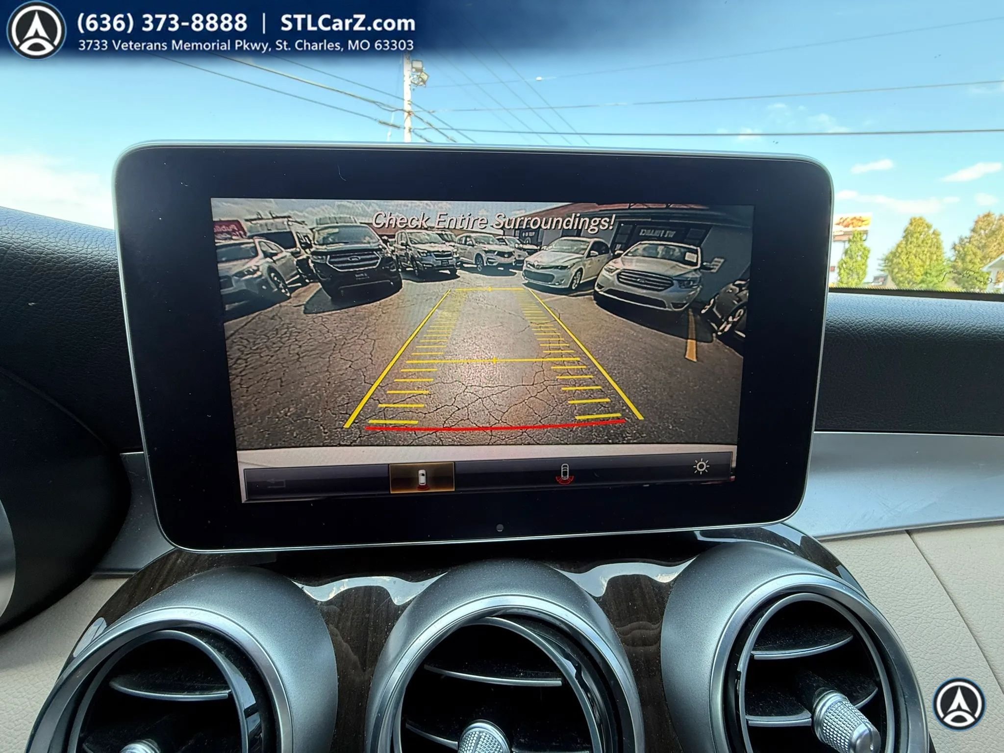Used 2018 Mercedes-Benz C 300 4MATIC Sedan w/ Multimedia Package image 11