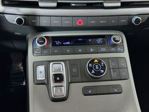 Used 2025 Hyundai Palisade SEL image 16