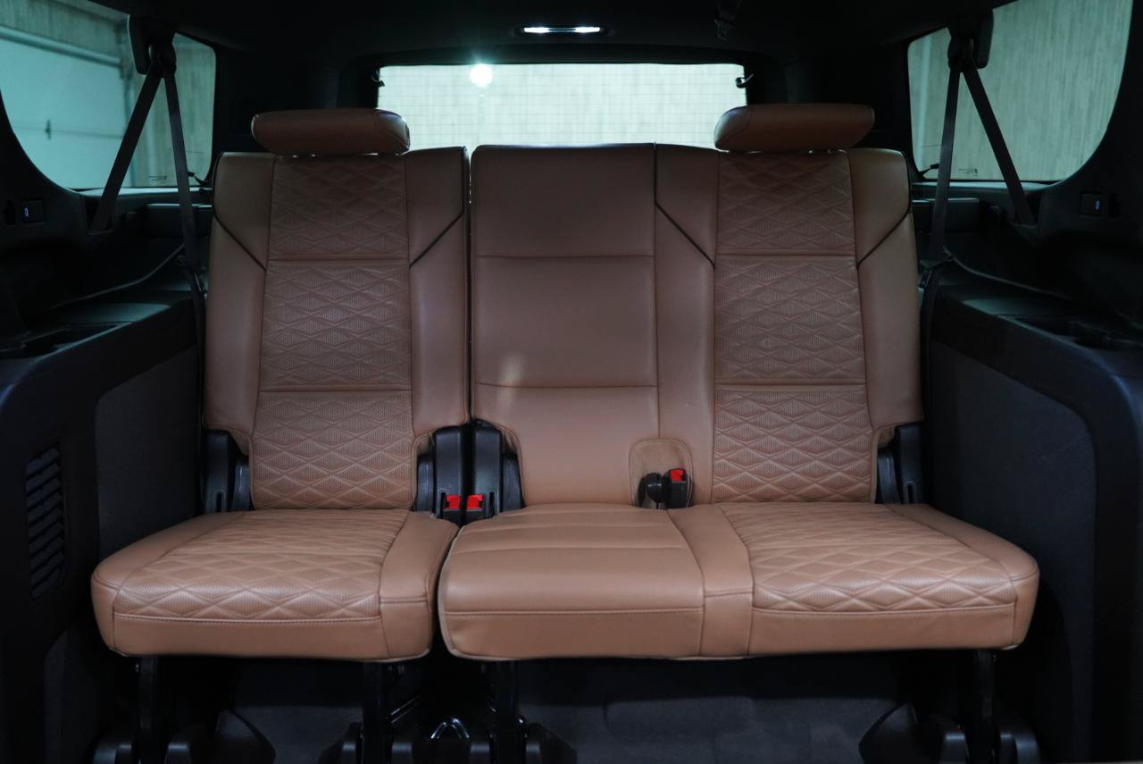 Used 2021 Cadillac Escalade ESV Premium Luxury AWD/4WD image 38