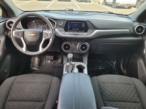 Used 2022 Chevrolet Blazer LT FWD image 16