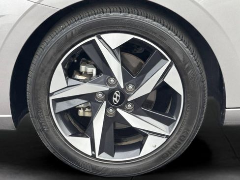 Certified 2023 Hyundai Elantra SEL w/ Convenience Package image 28