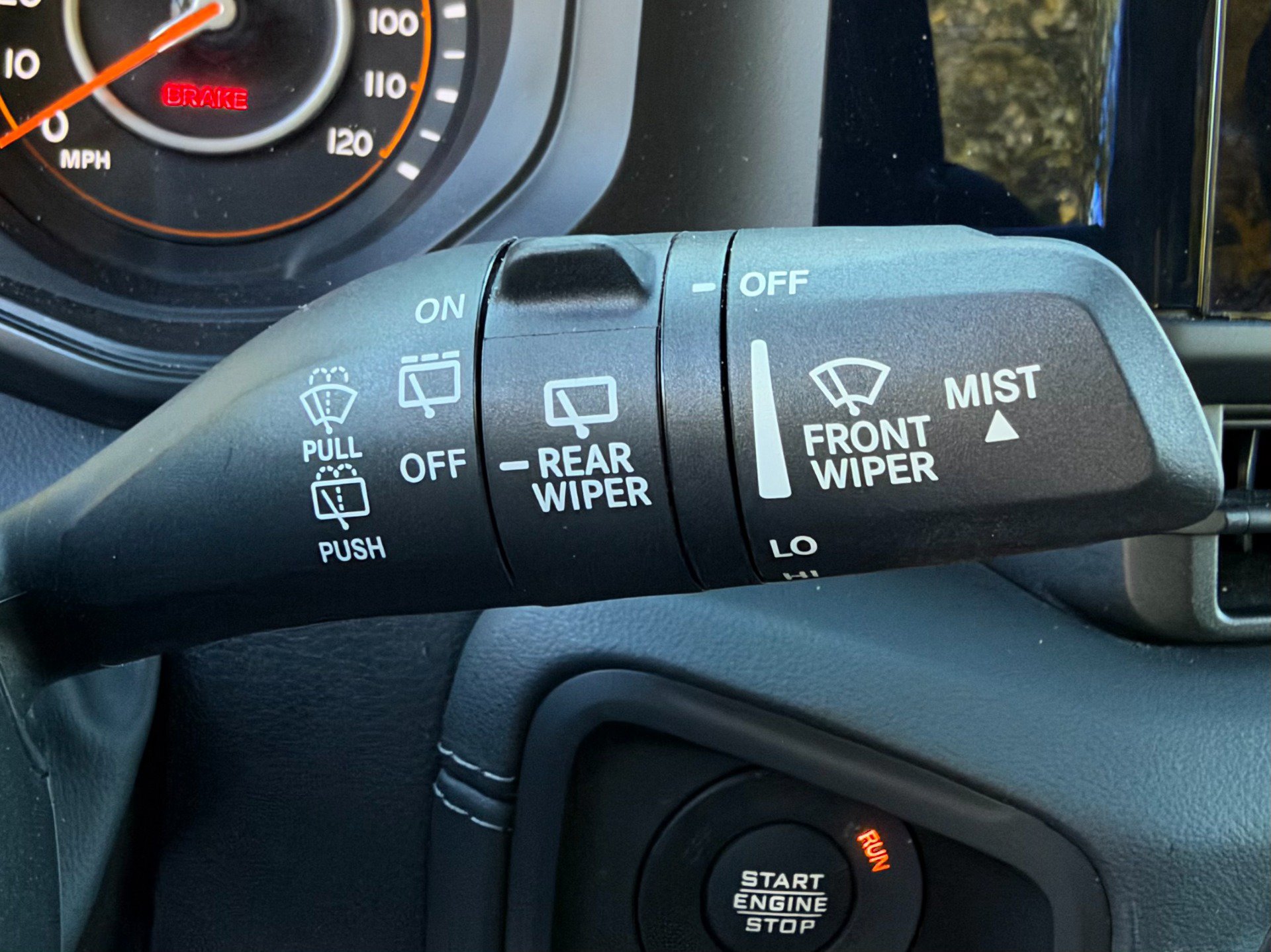 Used 2024 Jeep Wrangler Unlimited Rubicon AWD/4WD image 22