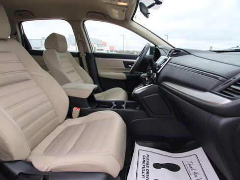 Used 2019 Honda CR-V LX image 8