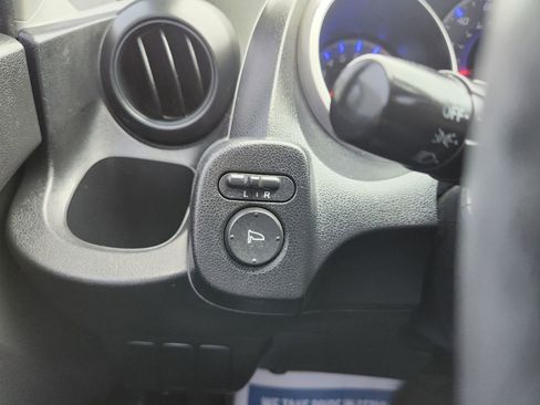 Used 2009 Honda Fit Sport image 18