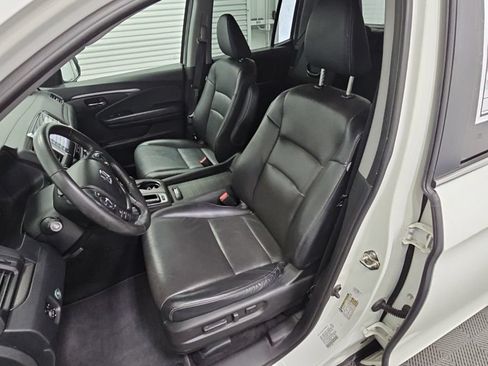 Used 2017 Honda Ridgeline RTL-T image 28