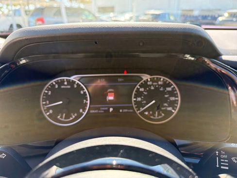 Used 2022 Nissan Pathfinder SL image 22