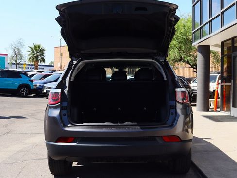 Used 2019 Jeep Compass Latitude FWD image 22