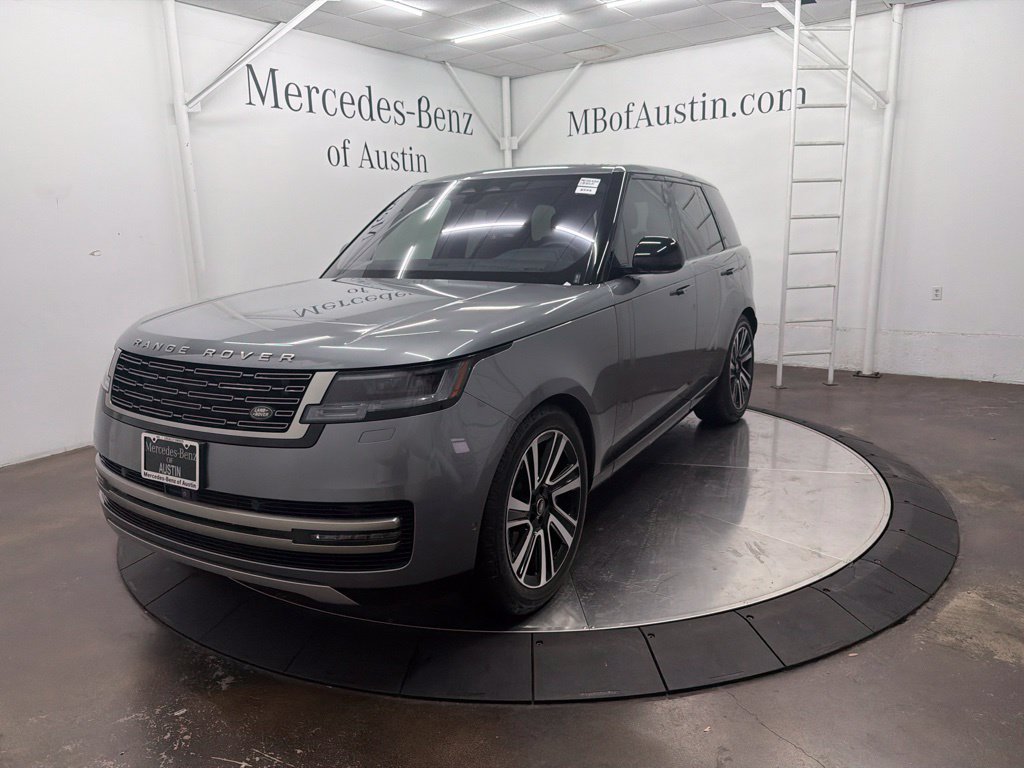 Used 2023 Land Rover Range Rover SE AWD/4WD image 3