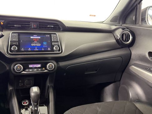 Used 2020 Nissan Kicks SV FWD image 28