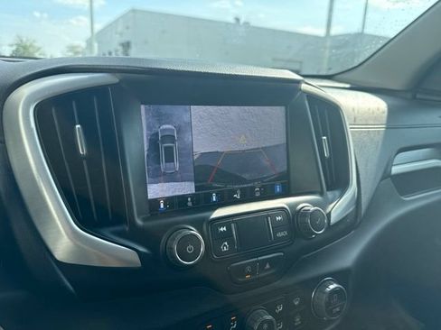 Used 2023 GMC Terrain SLT w/ Infotainment Package II AWD/4WD image 17