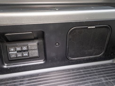 Used 2025 GMC Sierra 2500 Denali Ultimate image 13