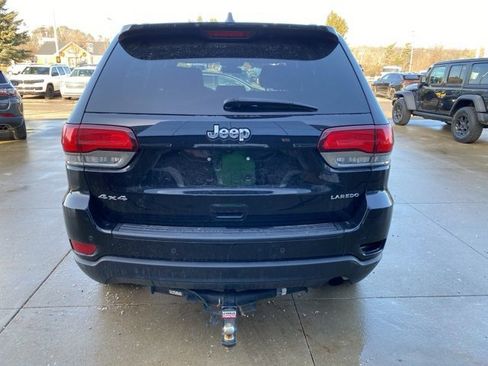 Certified 2021 Jeep Grand Cherokee Laredo image 4