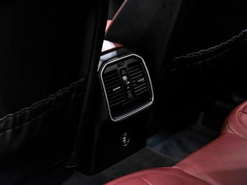 Used 2017 Porsche Macan S image 40