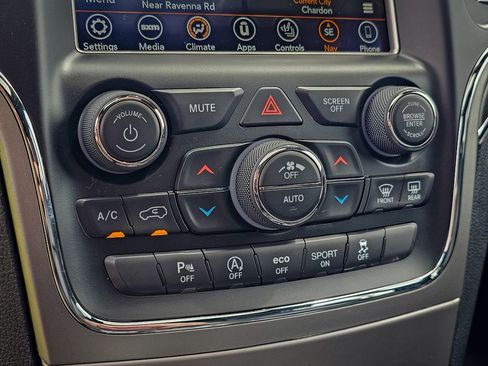 Used 2018 Jeep Grand Cherokee Limited AWD/4WD image 26