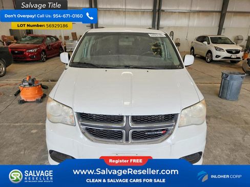 Used 2014 Dodge Grand Caravan SXT w/ Rear Park Assist Package FWD image 7