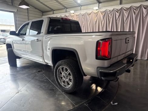 Used 2017 GMC Sierra 1500 SLT w/ SLT Premium Package AWD/4WD image 5