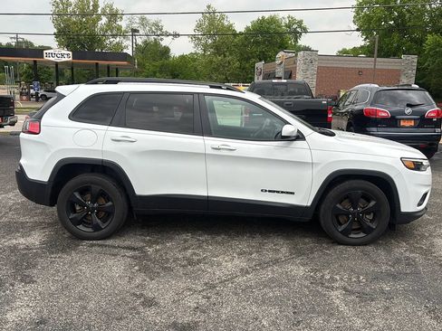 Used 2020 Jeep Cherokee Latitude Plus FWD image 6