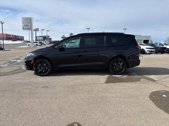 New 2026 Chrysler Pacifica Select w/ S Appearance Package AWD/4WD image 21