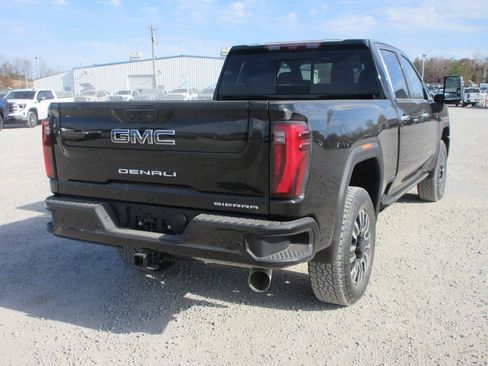 New 2026 GMC Sierra 2500 Denali Ultimate image 5