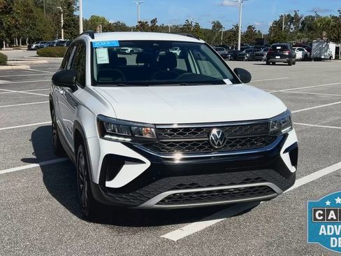 Used 2023 Volkswagen Taos S image 3