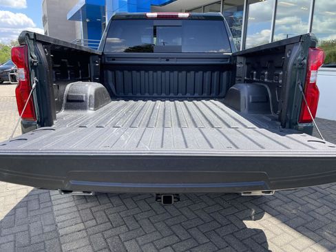 Used 2025 Chevrolet Silverado 1500 LT Trail Boss w/ Convenience Package II AWD/4WD image 46