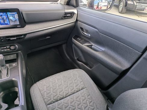 Certified 2026 Nissan Kicks SV w/ SV Premium Package FWD image 17
