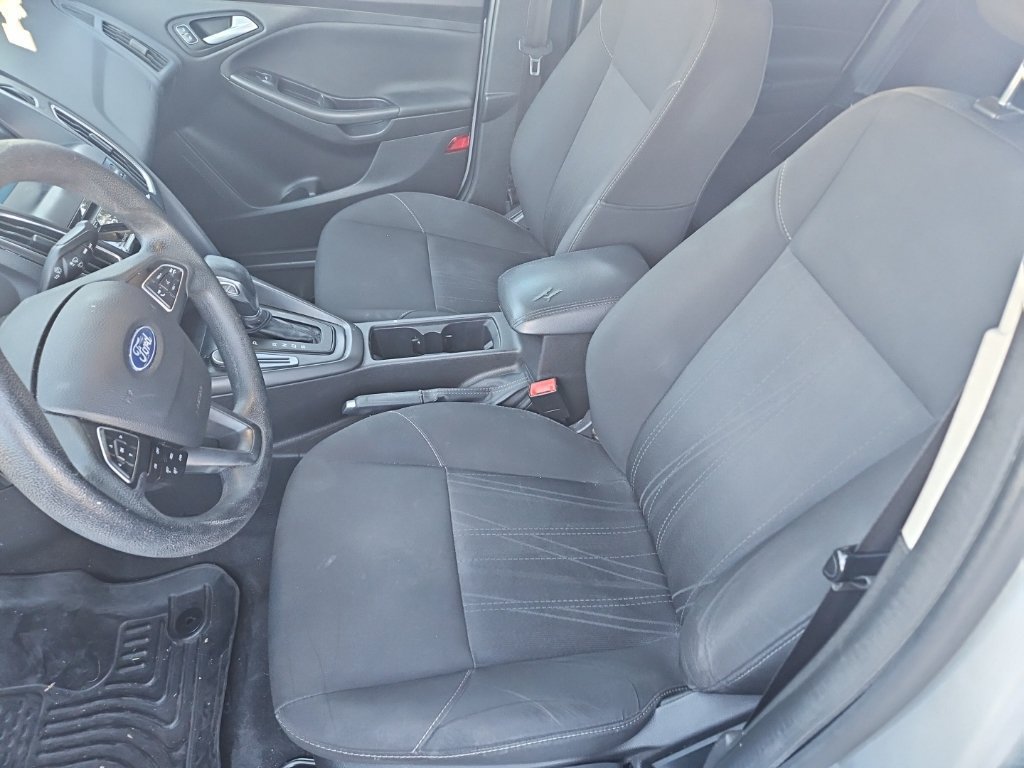 Used 2017 Ford Focus SEL FWD image 5