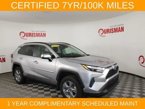 Used 2022 Toyota RAV4 XLE AWD/4WD image 9