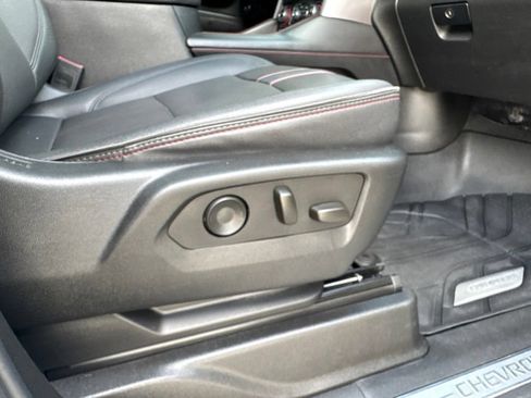 Used 2023 Chevrolet Suburban RST w/ Luxury Package AWD/4WD image 51