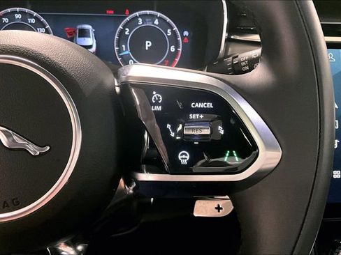 Certified 2024 Jaguar F-PACE R-Dynamic S image 21
