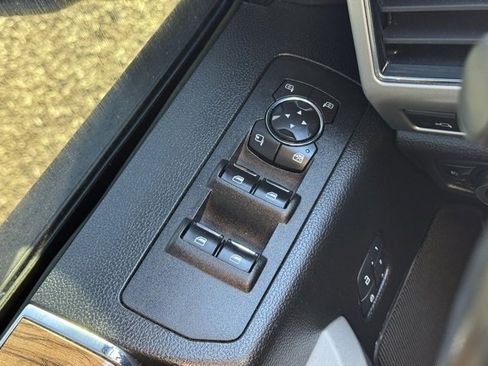 Used 2018 Ford F150 Lariat w/ Equipment Group 502A Luxury image 26