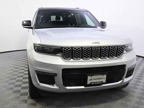 Used 2023 Jeep Grand Cherokee L Summit image 9
