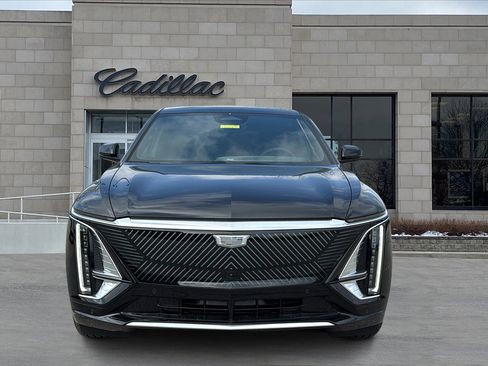 New 2026 Cadillac Lyriq Premium Luxury image 7