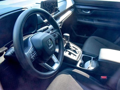 Used 2024 Honda CR-V LX image 11