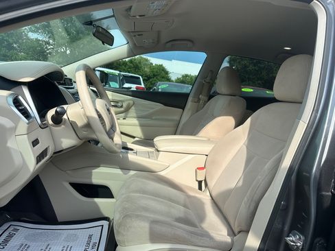 Used 2016 Nissan Murano S w/ Navigation Package FWD image 10