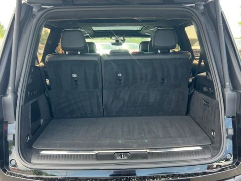 Used 2023 Jeep Grand Wagoneer Series II AWD/4WD image 48