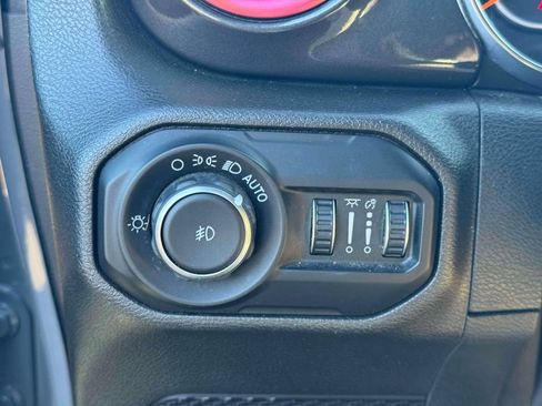 Used 2020 Jeep Wrangler Unlimited Sport AWD/4WD image 20