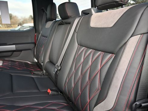 New 2026 Ford F250 Lariat w/ Black Appearance Package image 19