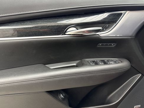 Used 2022 Cadillac XT5 Premium Luxury AWD/4WD image 35