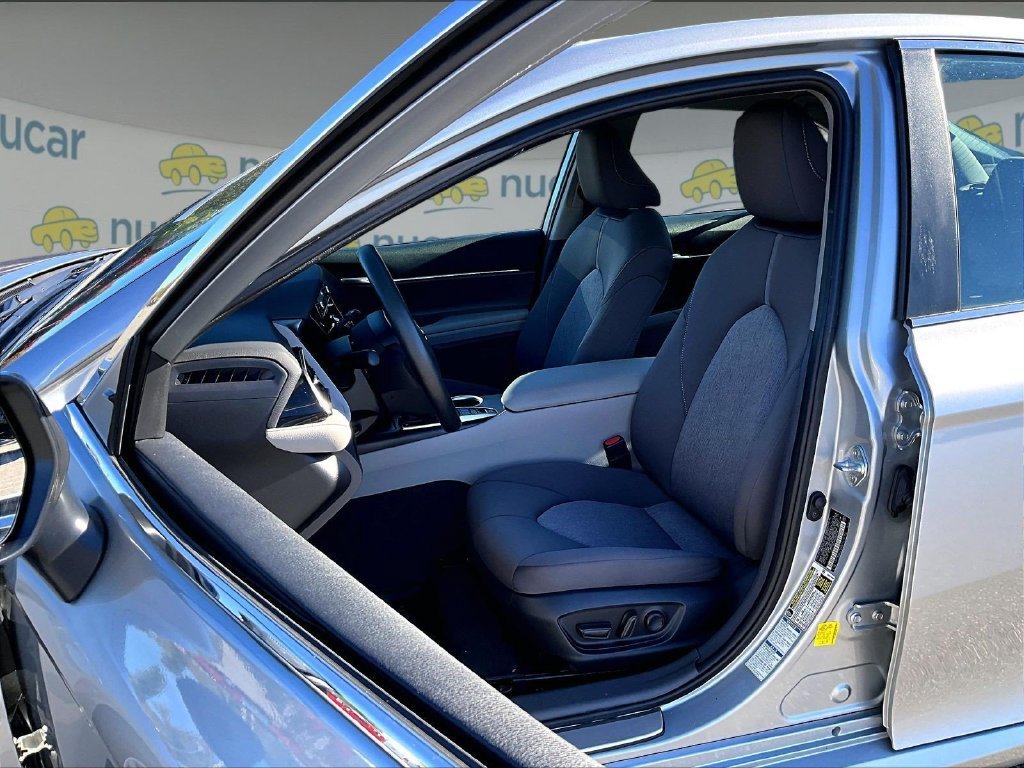 Used 2024 Toyota Camry LE AWD/4WD image 10