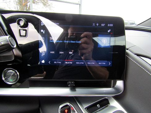 Used 2024 Chevrolet Corvette Stingray Coupe image 16