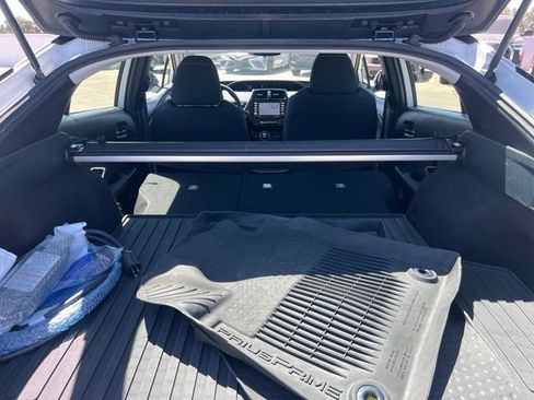 Certified 2022 Toyota Prius Prime LE FWD image 37